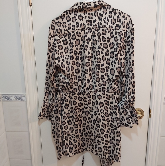Zara Beige and Brown Animal Print Wrap Dress Size Small (S) - Picture 6 of 6